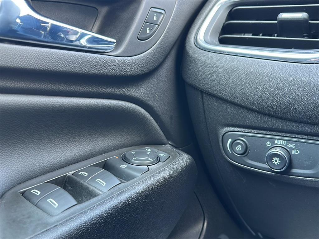 used 2024 Chevrolet Equinox car, priced at $22,999