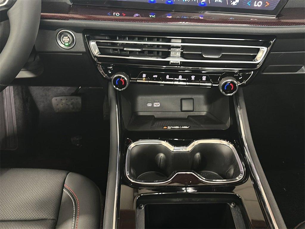 new 2026 Chevrolet Traverse car, priced at $55,999