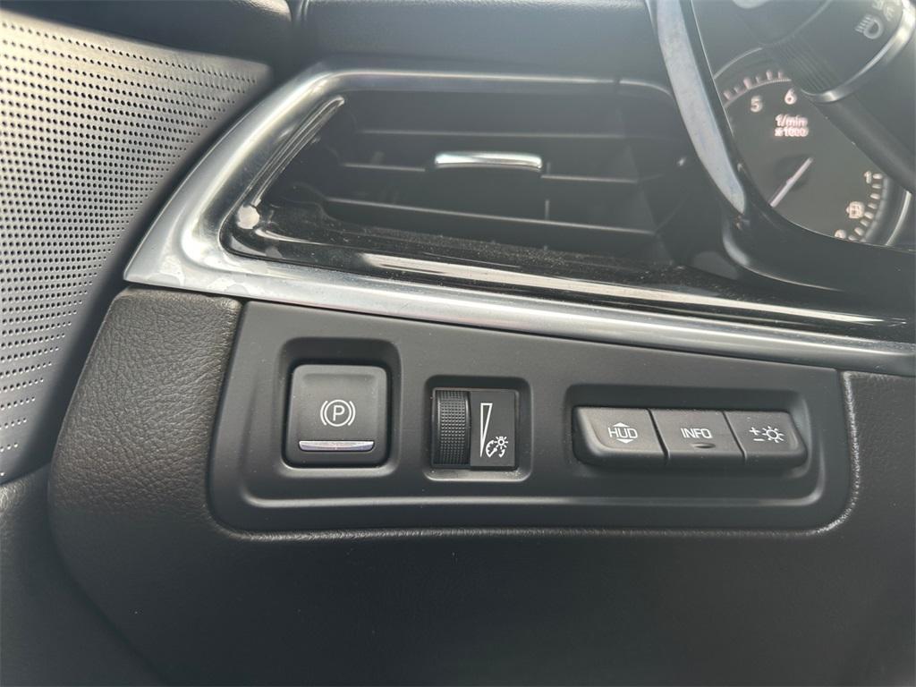 used 2023 Cadillac XT6 car, priced at $45,799