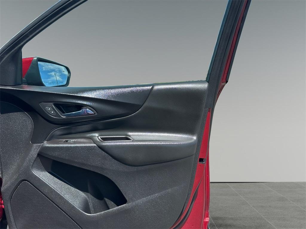 used 2021 Chevrolet Equinox car, priced at $18,499