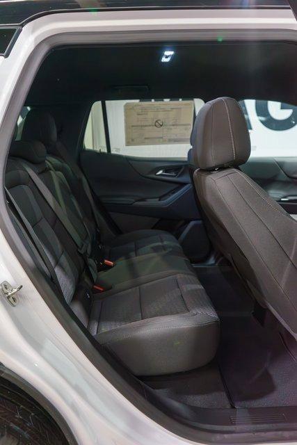 new 2025 Chevrolet Equinox car, priced at $32,490
