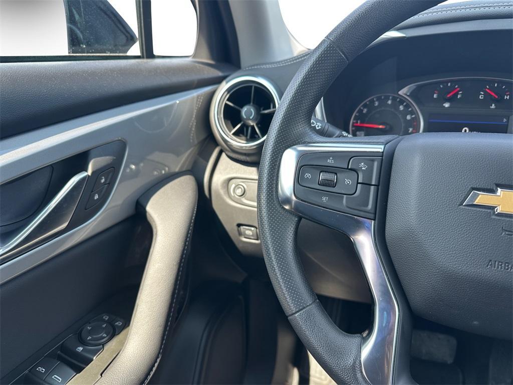 used 2025 Chevrolet Blazer car, priced at $38,999