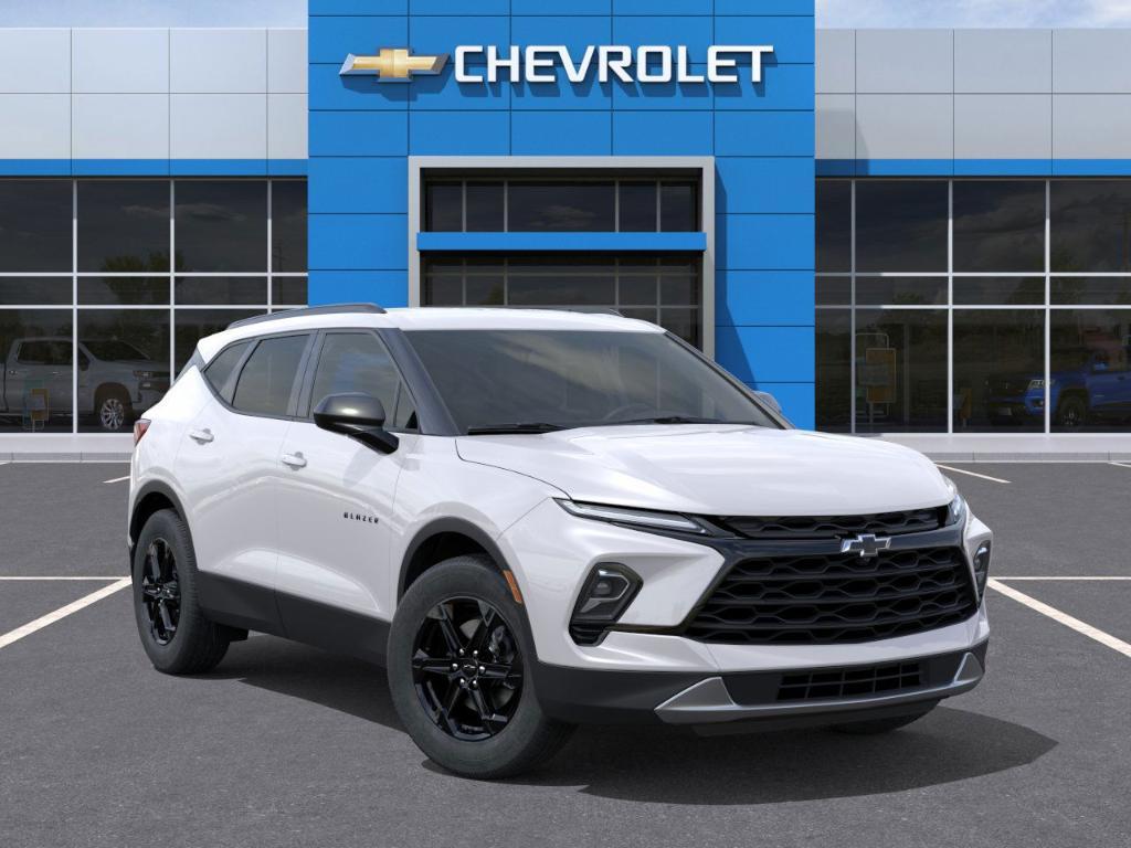 new 2025 Chevrolet Blazer car, priced at $40,936