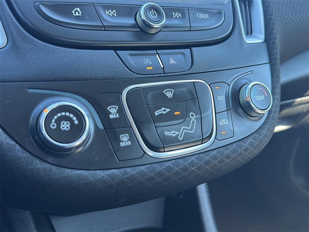 used 2022 Chevrolet Malibu car, priced at $17,999