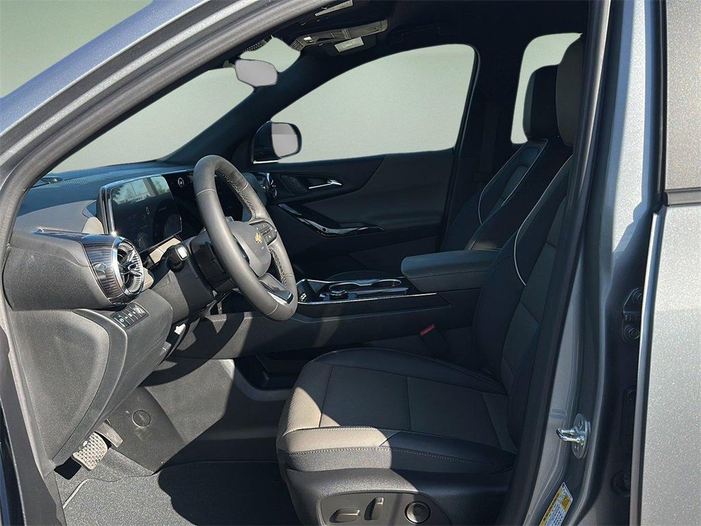 new 2026 Chevrolet Equinox car, priced at $32,499