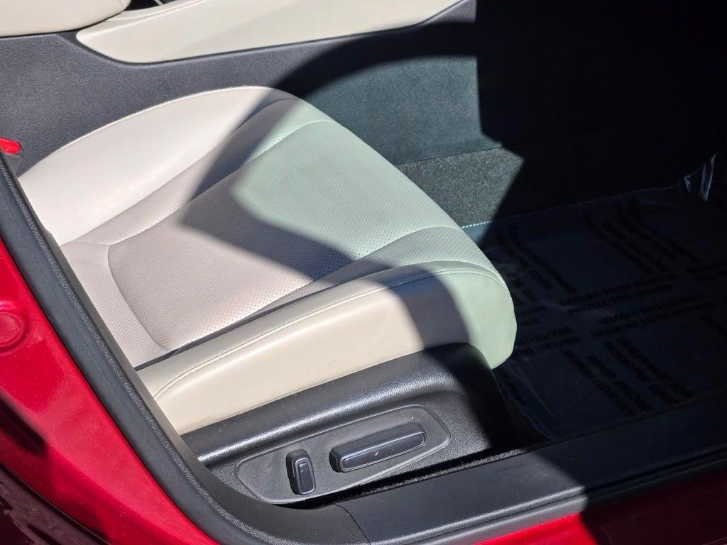 used 2024 Honda Accord Hybrid car, priced at $29,290