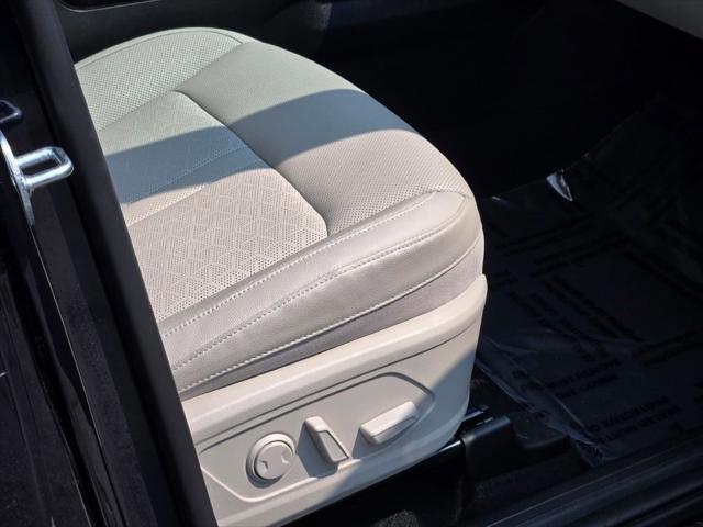 used 2024 Kia Sorento Hybrid car, priced at $36,990