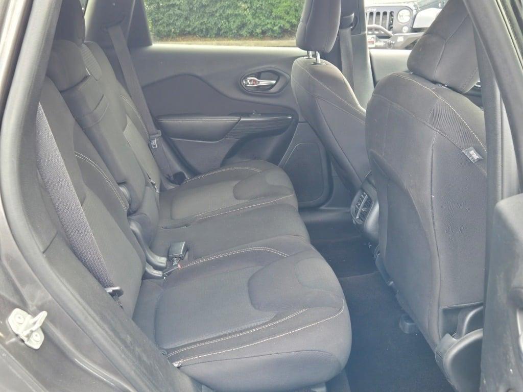 used 2016 Jeep Cherokee car, priced at $9,990