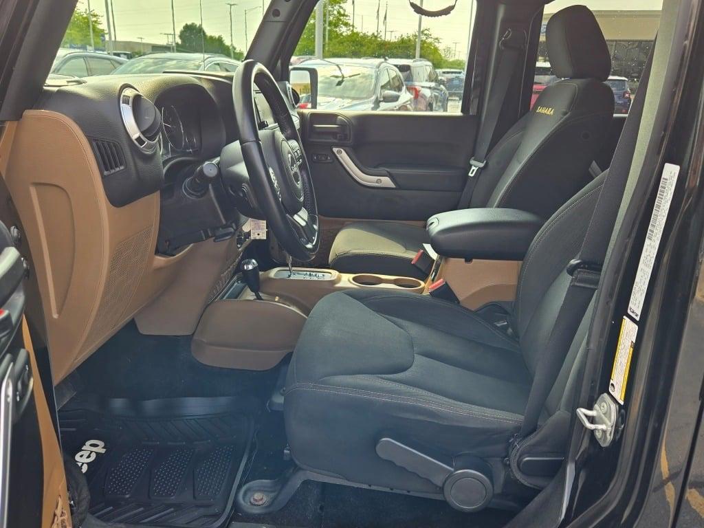 used 2015 Jeep Wrangler Unlimited car, priced at $21,990