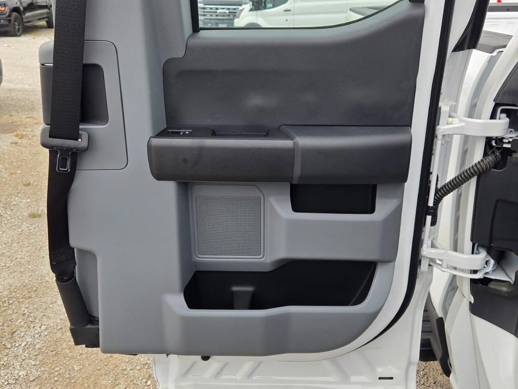 new 2025 Ford F-250 car, priced at $47,146