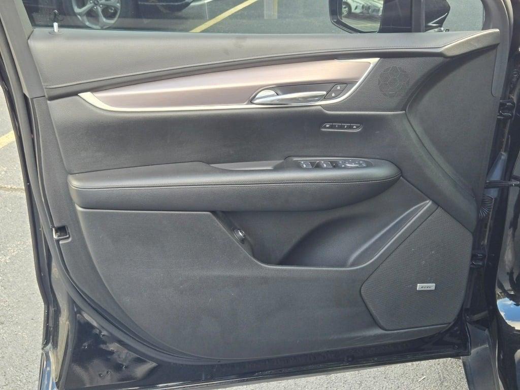 used 2017 Cadillac XT5 car, priced at $18,090