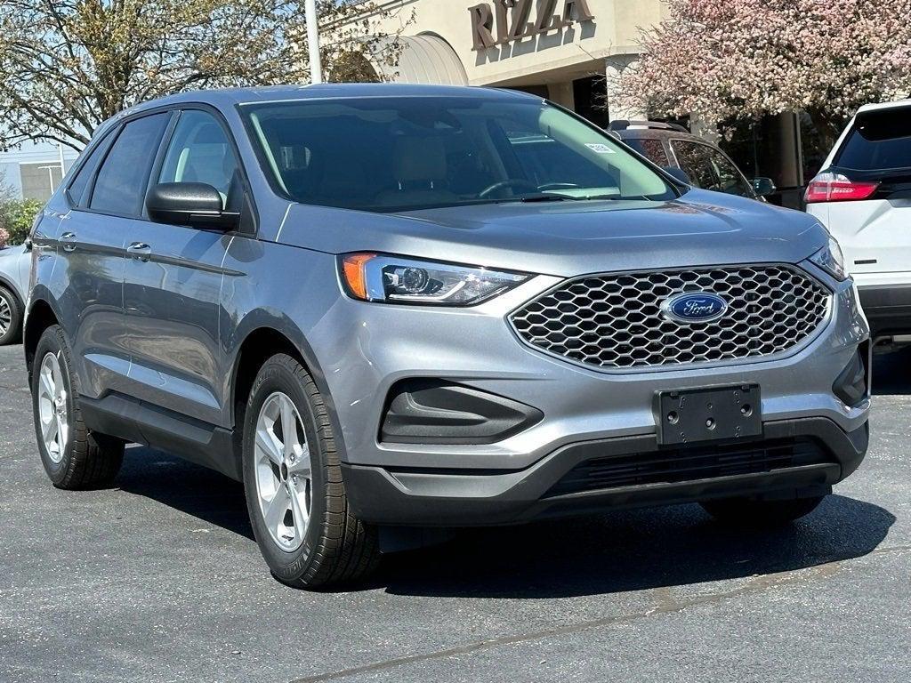 new 2024 Ford Edge car, priced at $37,426
