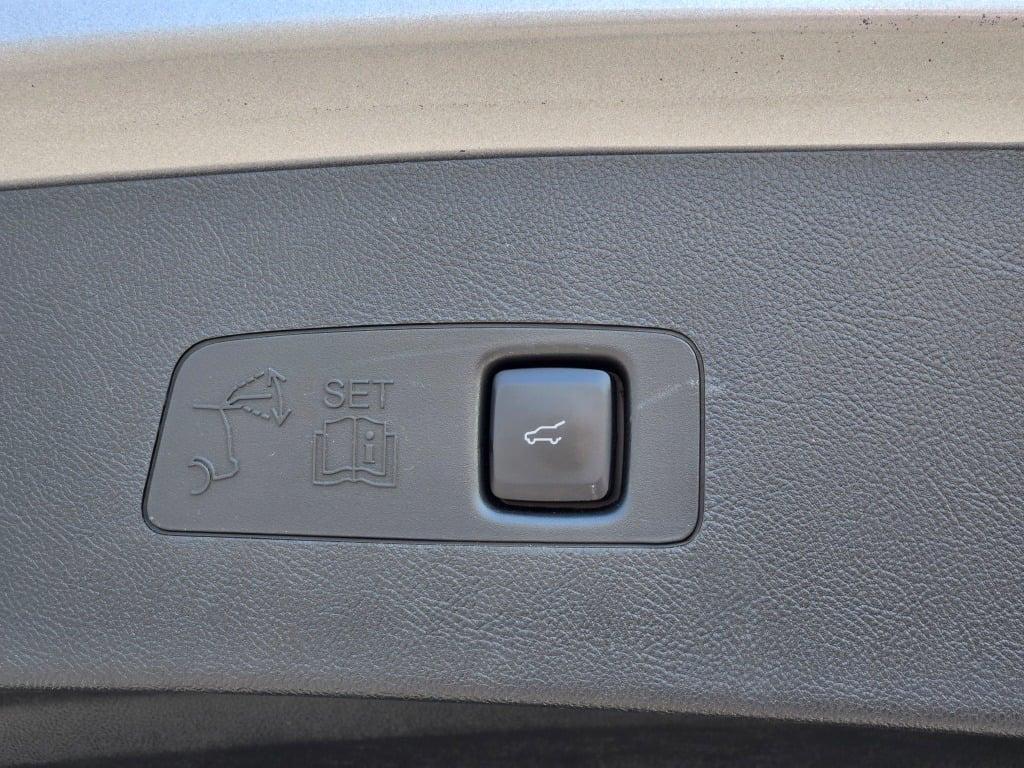 used 2022 Lincoln Corsair car, priced at $32,990