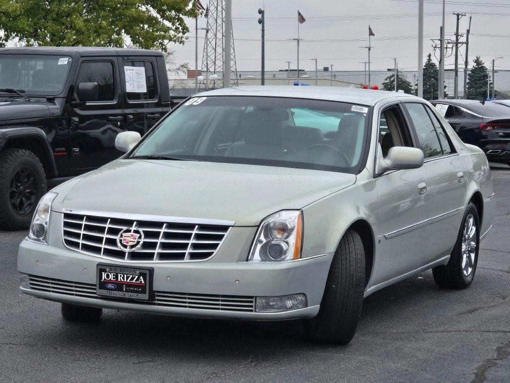 used 2009 Cadillac DTS car, priced at $10,790
