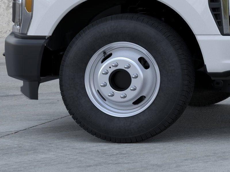 new 2025 Ford F-350 car, priced at $53,264