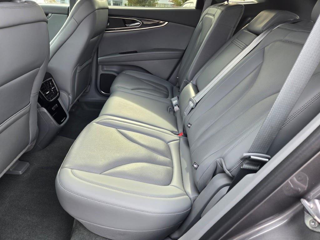 used 2021 Lincoln Nautilus car, priced at $36,490