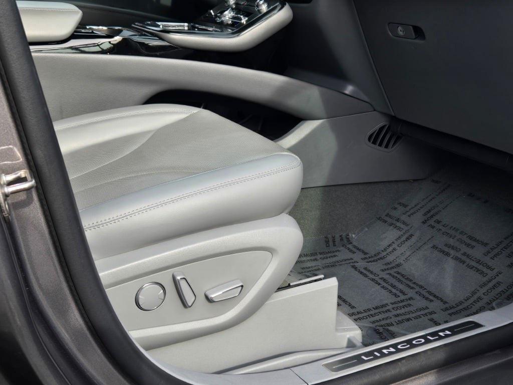 used 2021 Lincoln Nautilus car, priced at $36,490