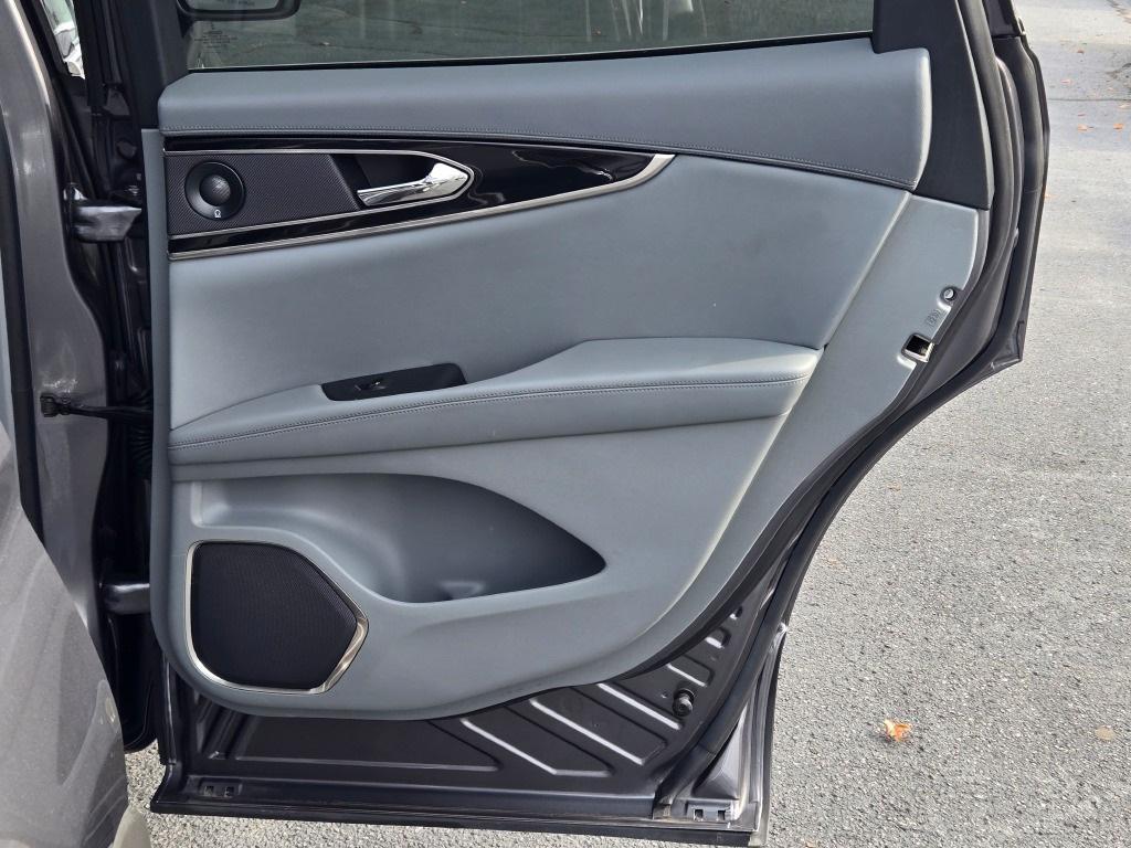 used 2021 Lincoln Nautilus car, priced at $36,490