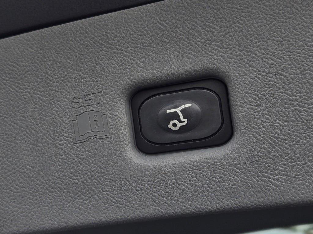 used 2021 Lincoln Nautilus car, priced at $36,490