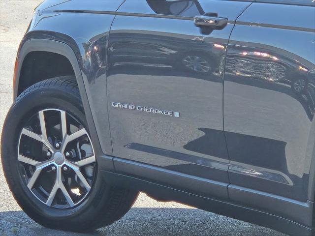 used 2024 Jeep Grand Cherokee car, priced at $41,990