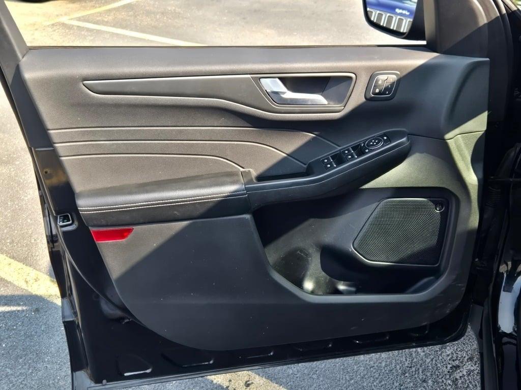 used 2023 Ford Escape car, priced at $24,990