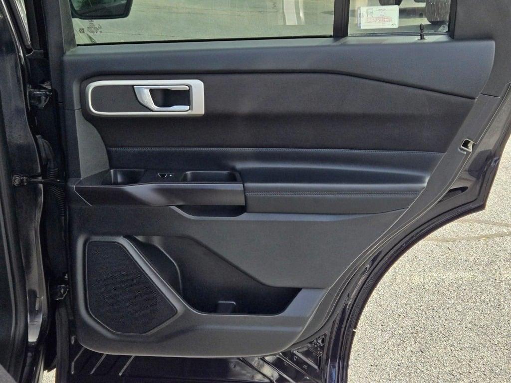 used 2020 Ford Explorer car