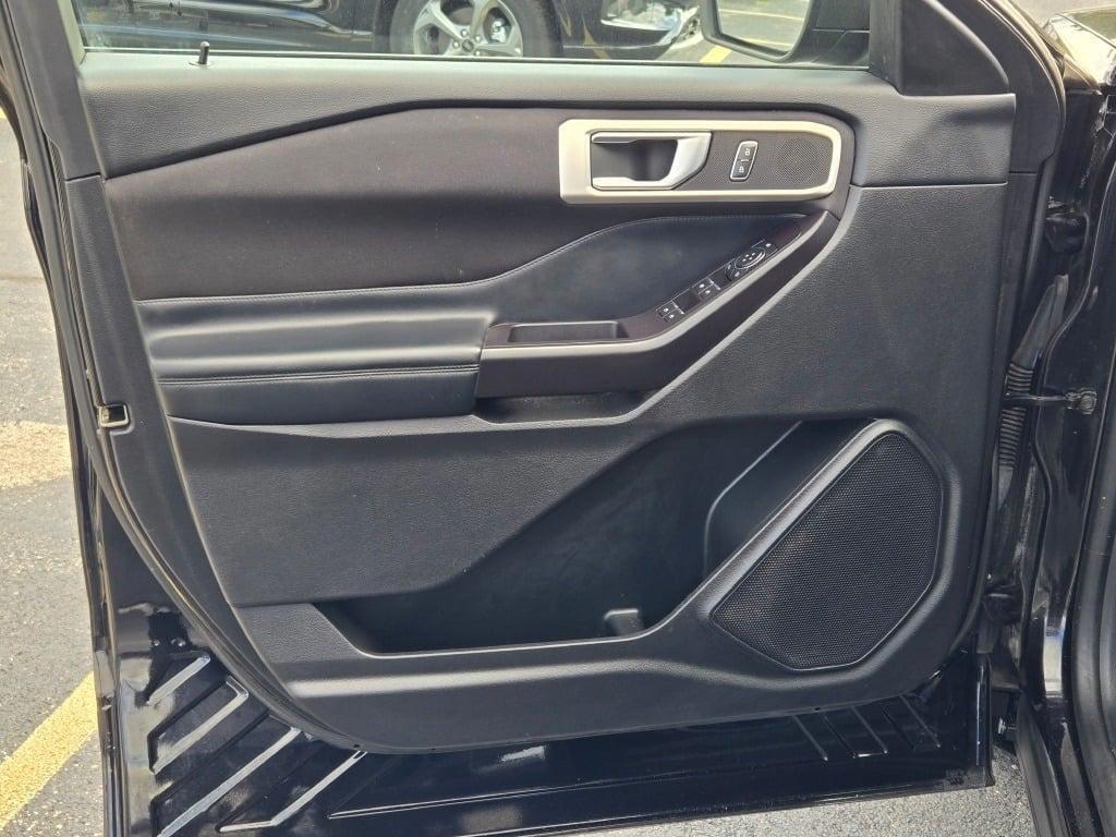 used 2020 Ford Explorer car