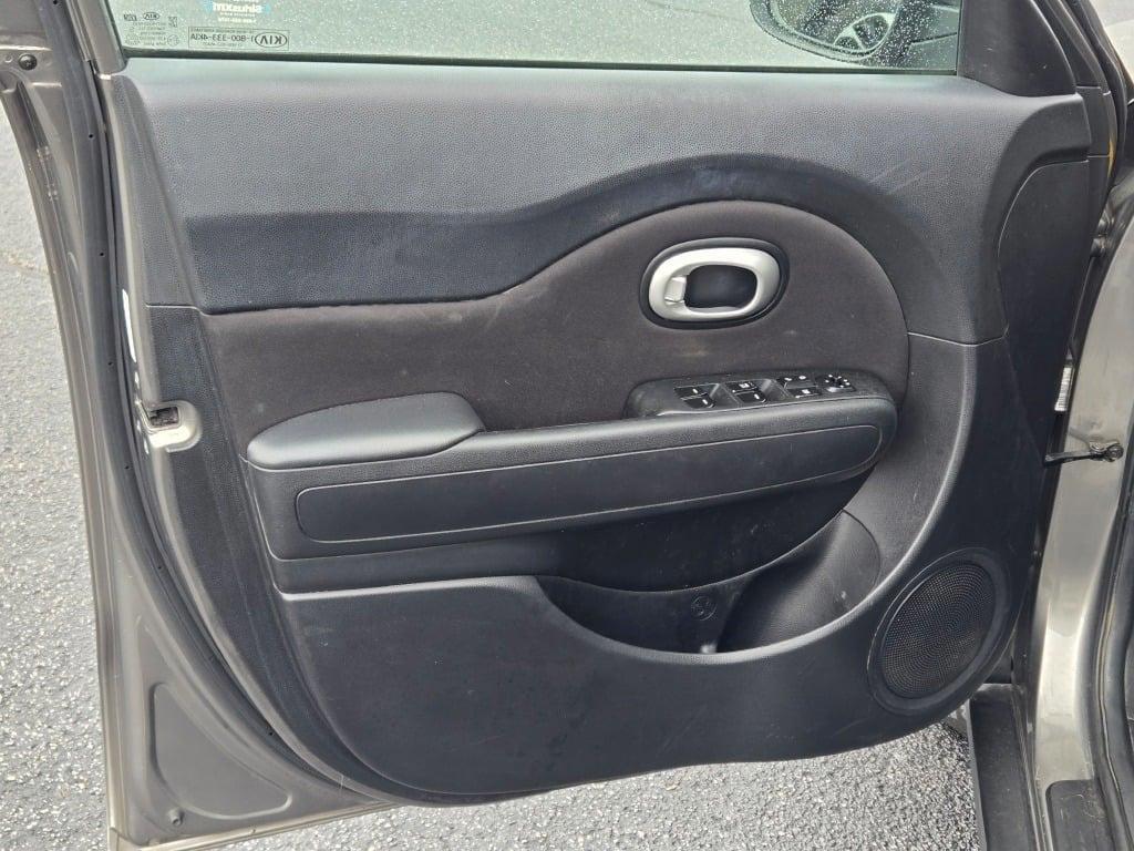 used 2016 Kia Soul car, priced at $8,990