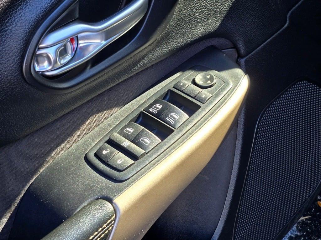 used 2017 Jeep Cherokee car, priced at $9,990