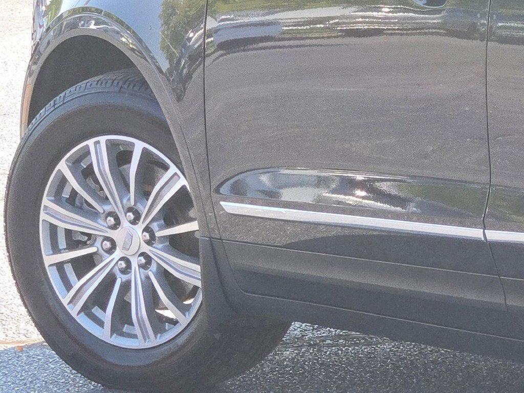 used 2019 Cadillac XT5 car, priced at $25,490