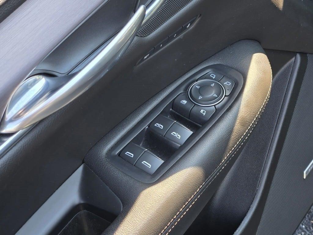 used 2019 Cadillac XT5 car, priced at $25,490