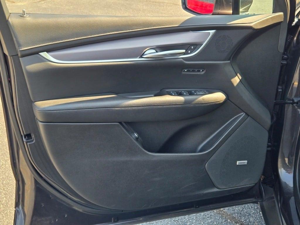 used 2019 Cadillac XT5 car, priced at $25,490