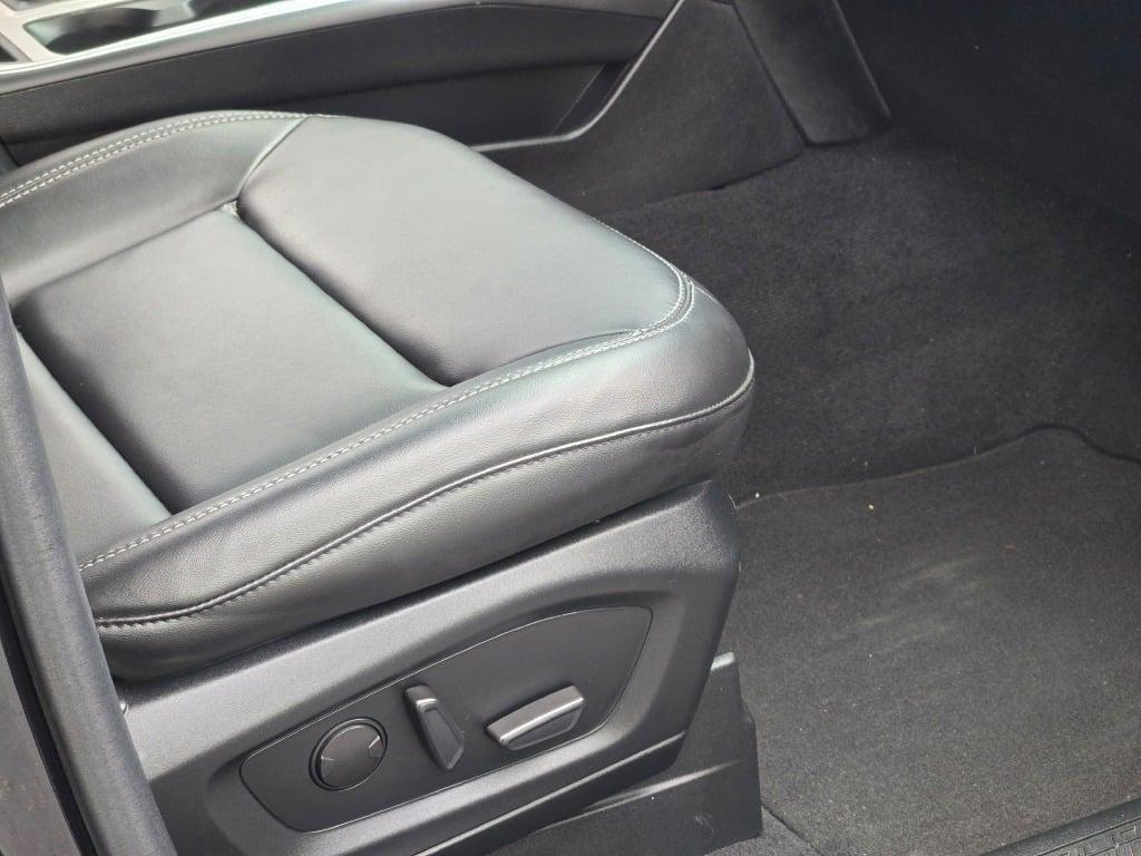 used 2022 Ford Explorer car, priced at $33,990