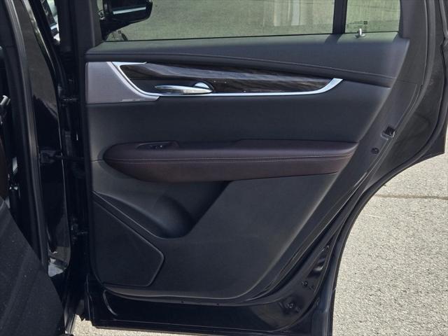 used 2023 Cadillac XT6 car, priced at $43,590