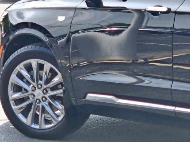 used 2023 Cadillac XT6 car, priced at $43,590