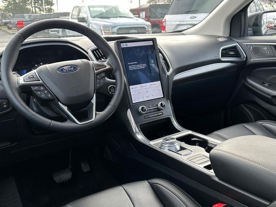 used 2022 Ford Edge car, priced at $31,990