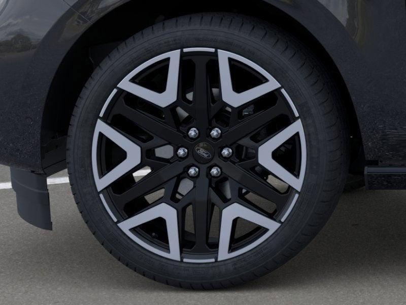 new 2025 Ford Expedition Max car, priced at $91,353