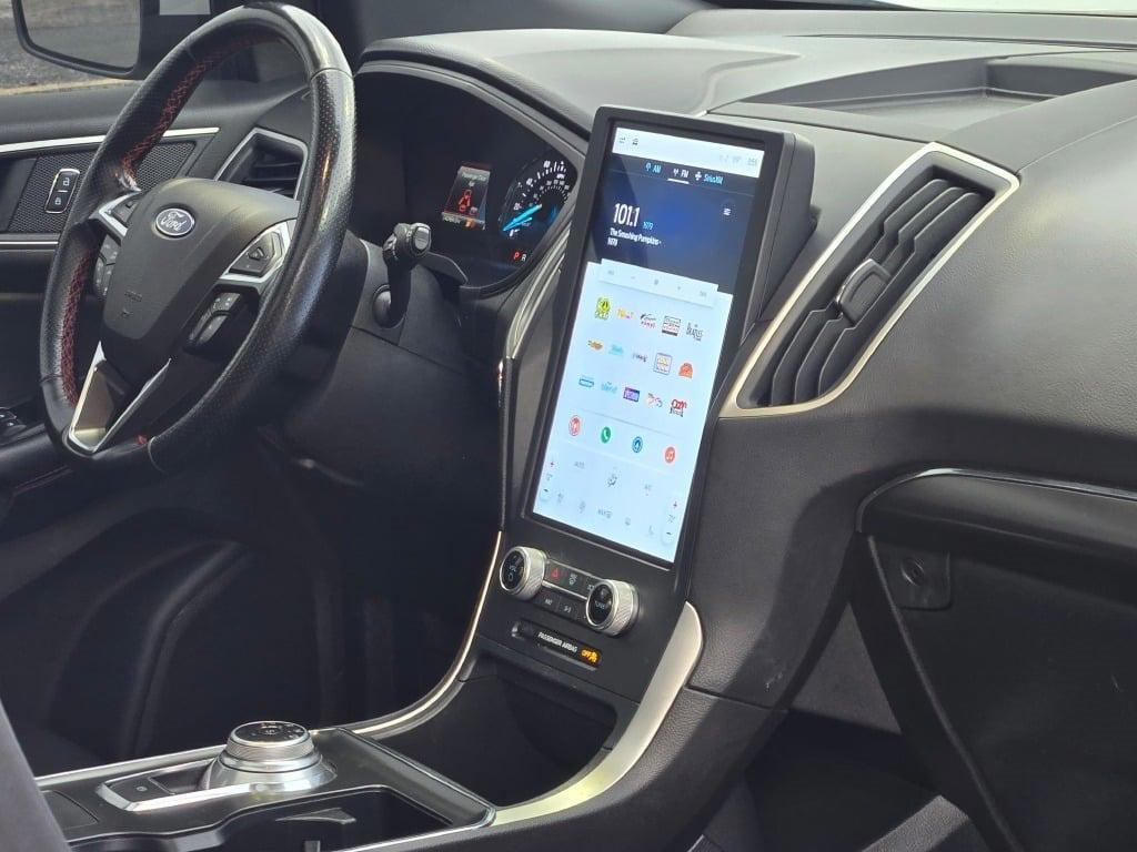 used 2022 Ford Edge car, priced at $26,290