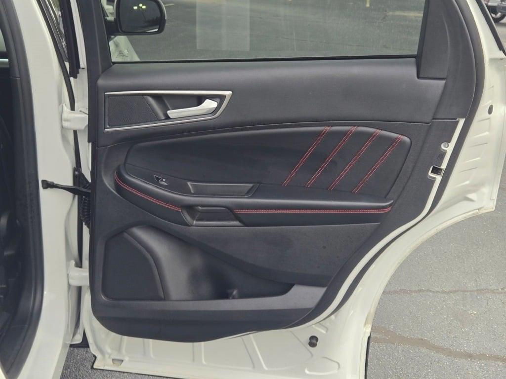 used 2022 Ford Edge car, priced at $26,290