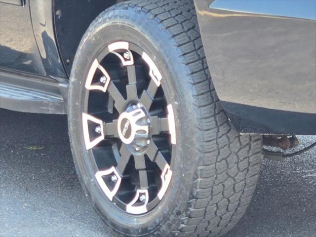 used 2011 Chevrolet Avalanche car, priced at $15,990