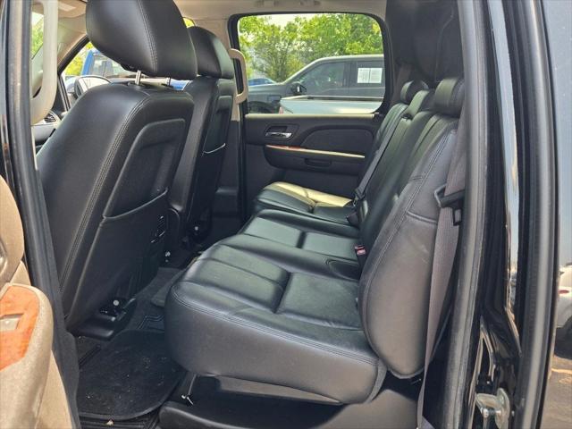 used 2011 Chevrolet Avalanche car, priced at $15,990