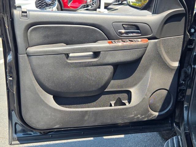 used 2011 Chevrolet Avalanche car, priced at $15,990