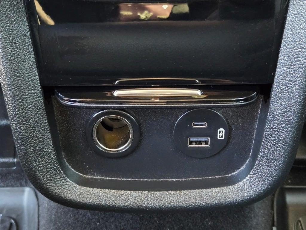 used 2022 Lincoln Nautilus car, priced at $31,490