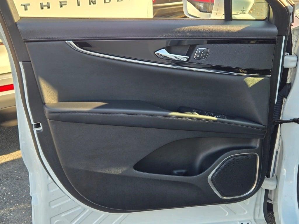 used 2022 Lincoln Nautilus car, priced at $31,490