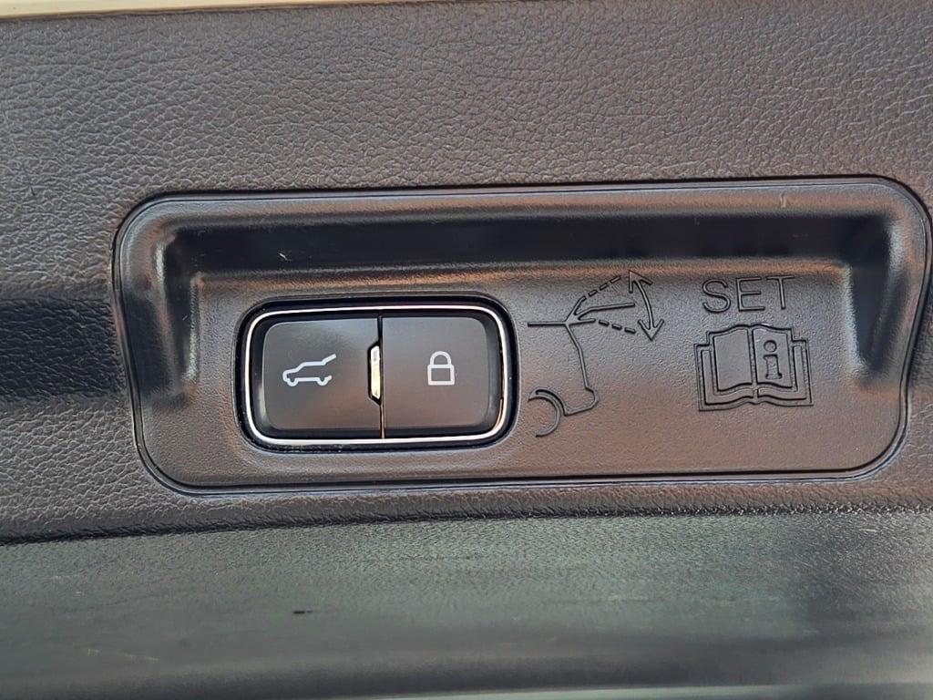 used 2022 Ford Explorer car, priced at $28,990