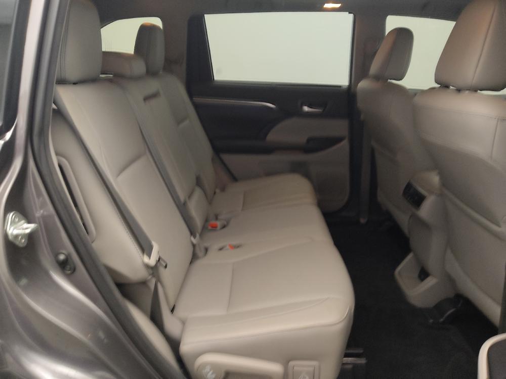used 2018 Toyota Highlander car, priced at $26,195