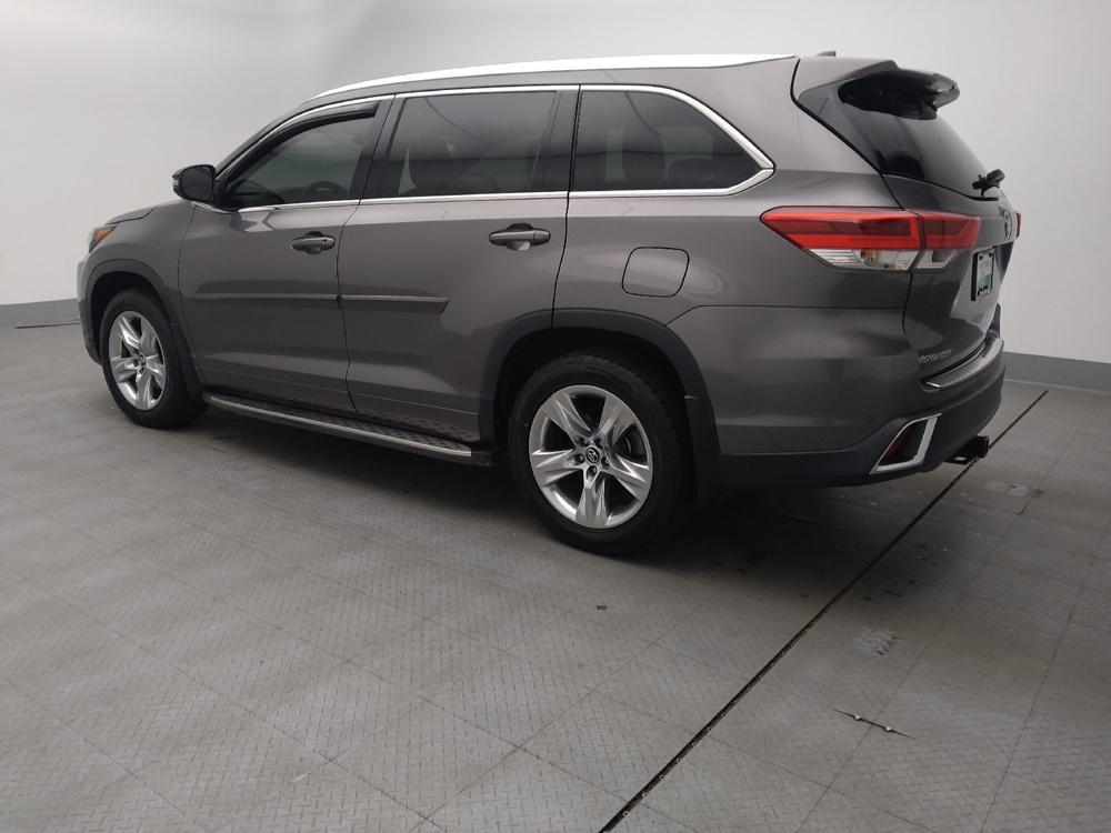 used 2018 Toyota Highlander car, priced at $26,195
