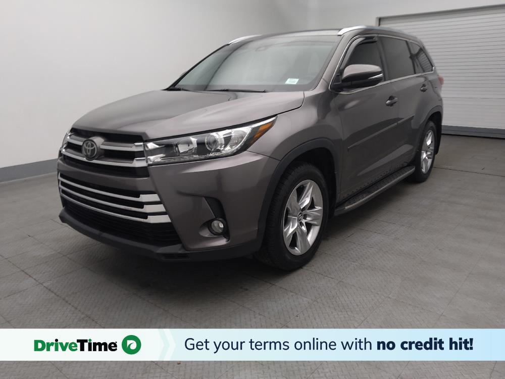 used 2018 Toyota Highlander car, priced at $26,195