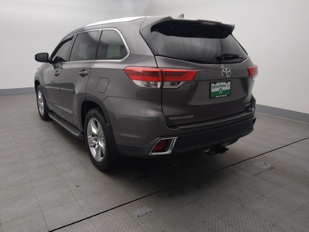 used 2018 Toyota Highlander car, priced at $26,195