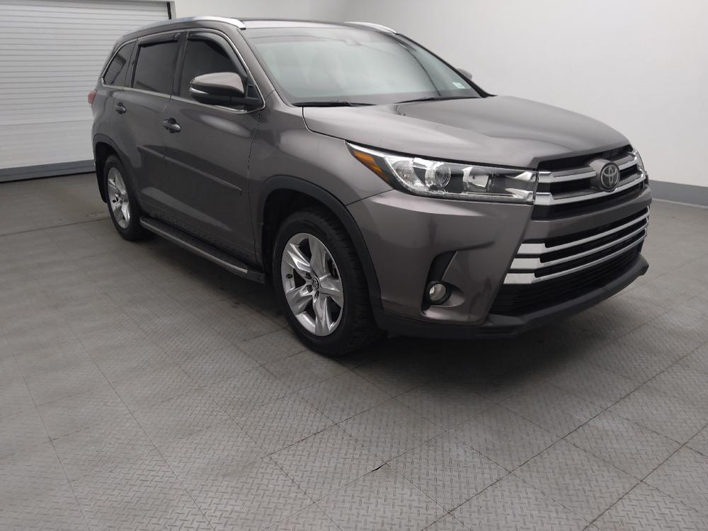 used 2018 Toyota Highlander car, priced at $26,195